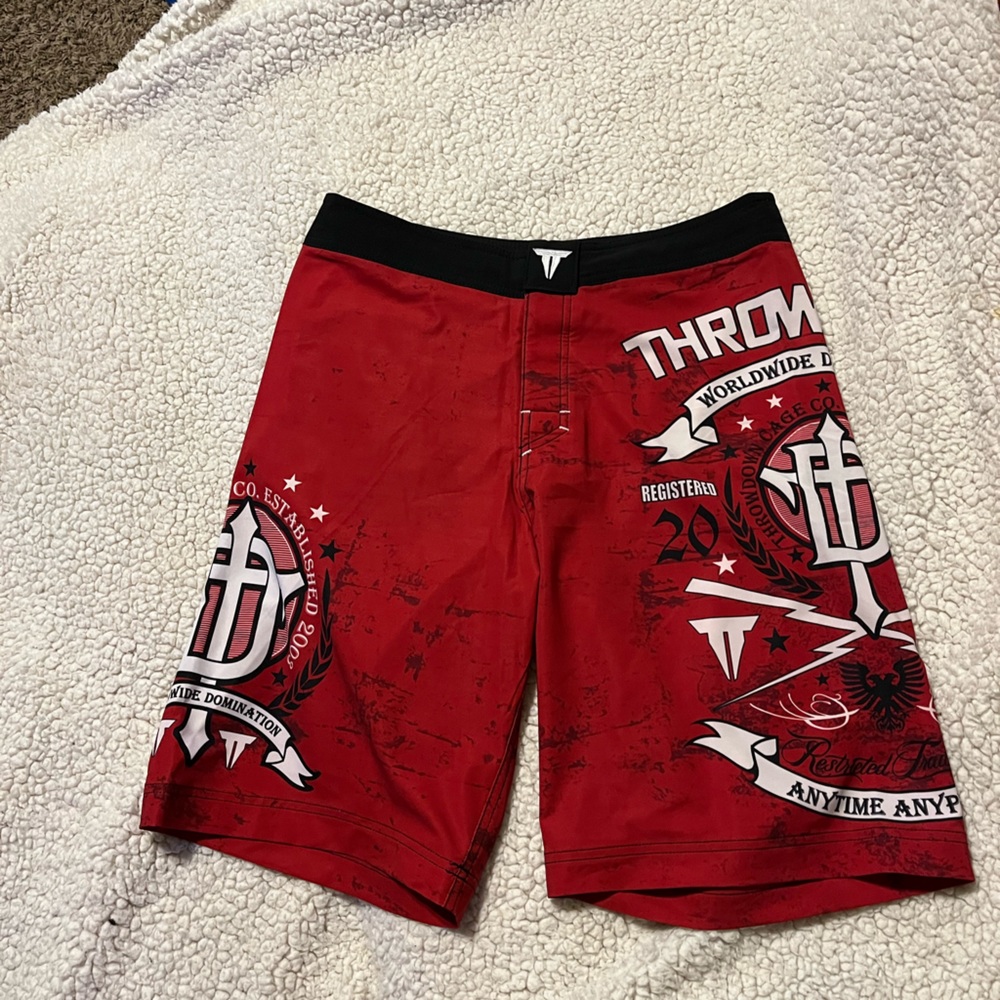 Throw down Board Shorts SZ:32